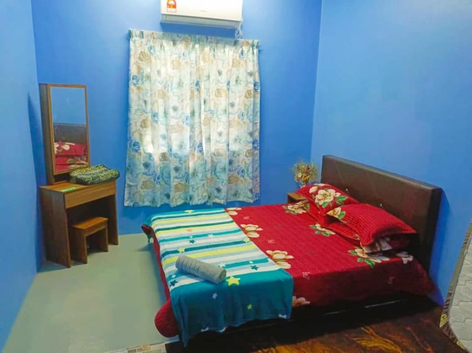 Teratak Desa Umaira House in Selangor, Malaysia