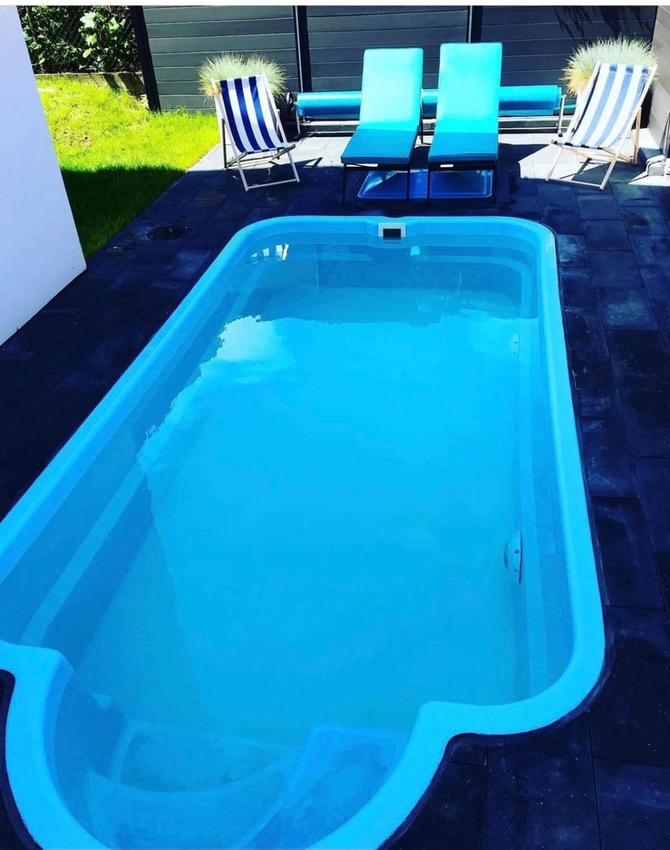 Natural landscape, Swimming pool