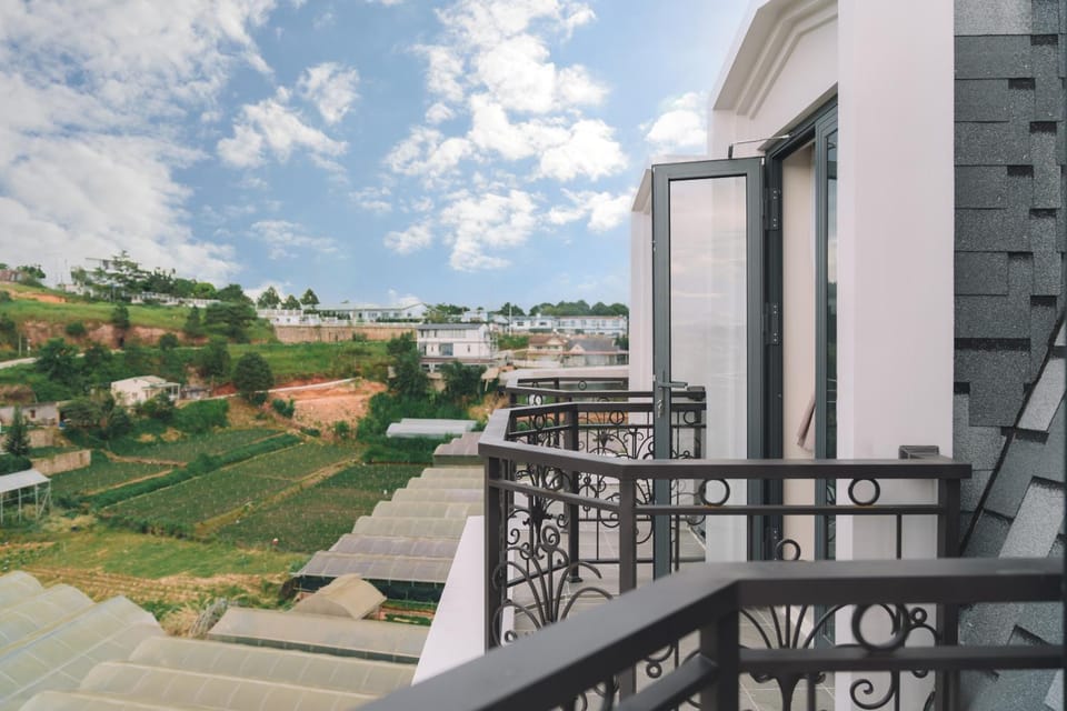 View (from property/room), Balcony/Terrace