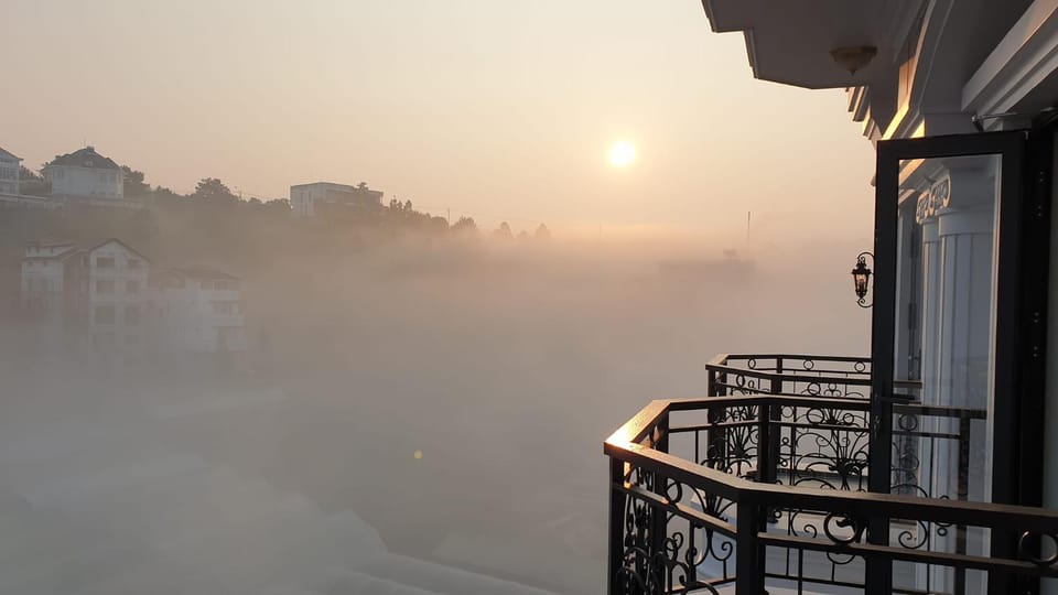 View (from property/room), Balcony/Terrace, Sunrise