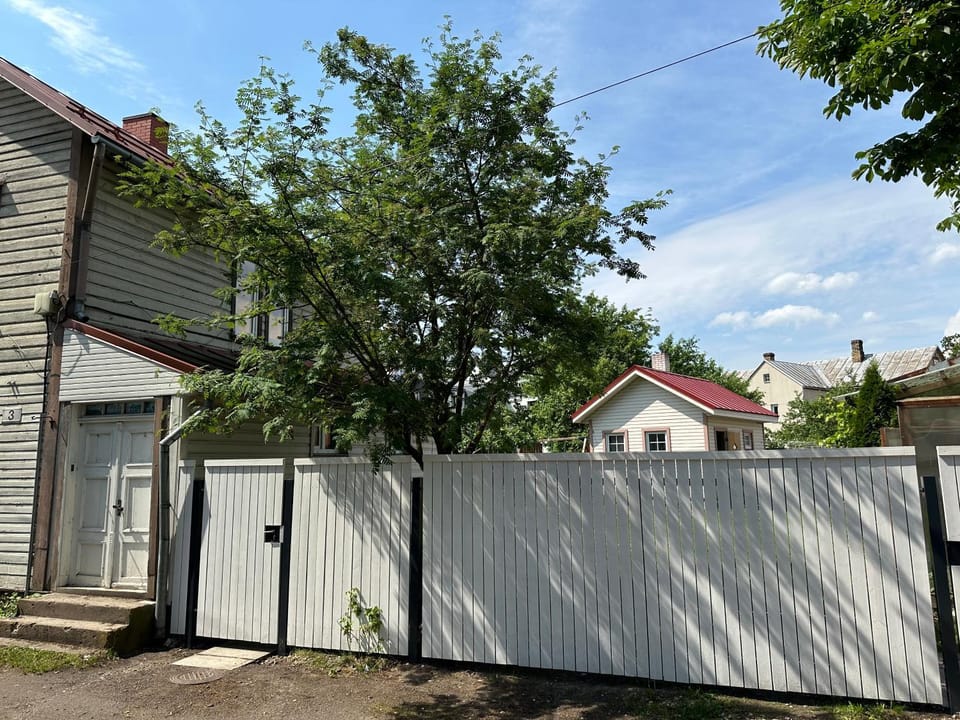 Property building, Street view