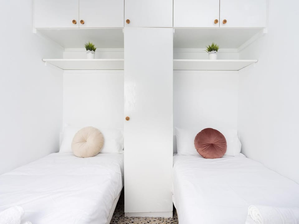 Bed, Bedroom, wardrobe