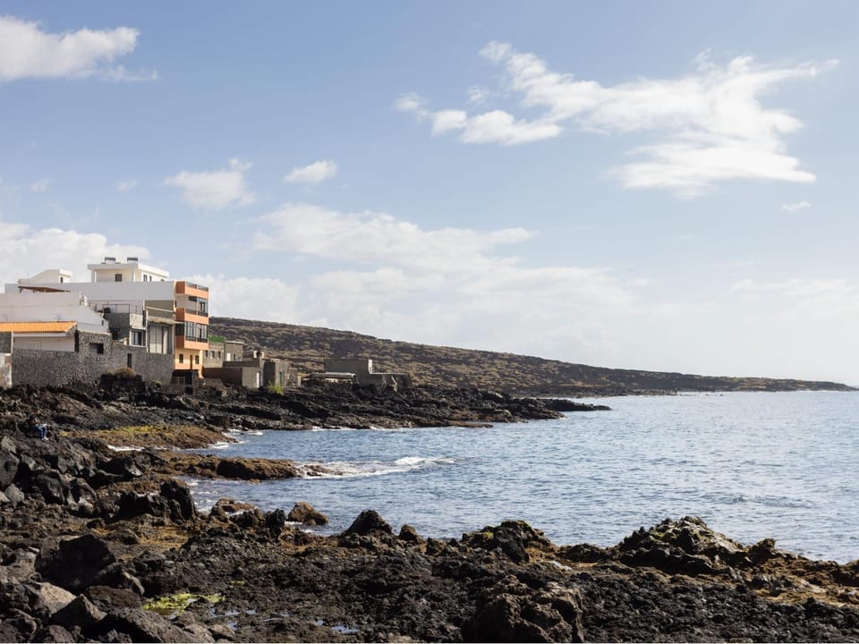 Nearby landmark, Natural landscape