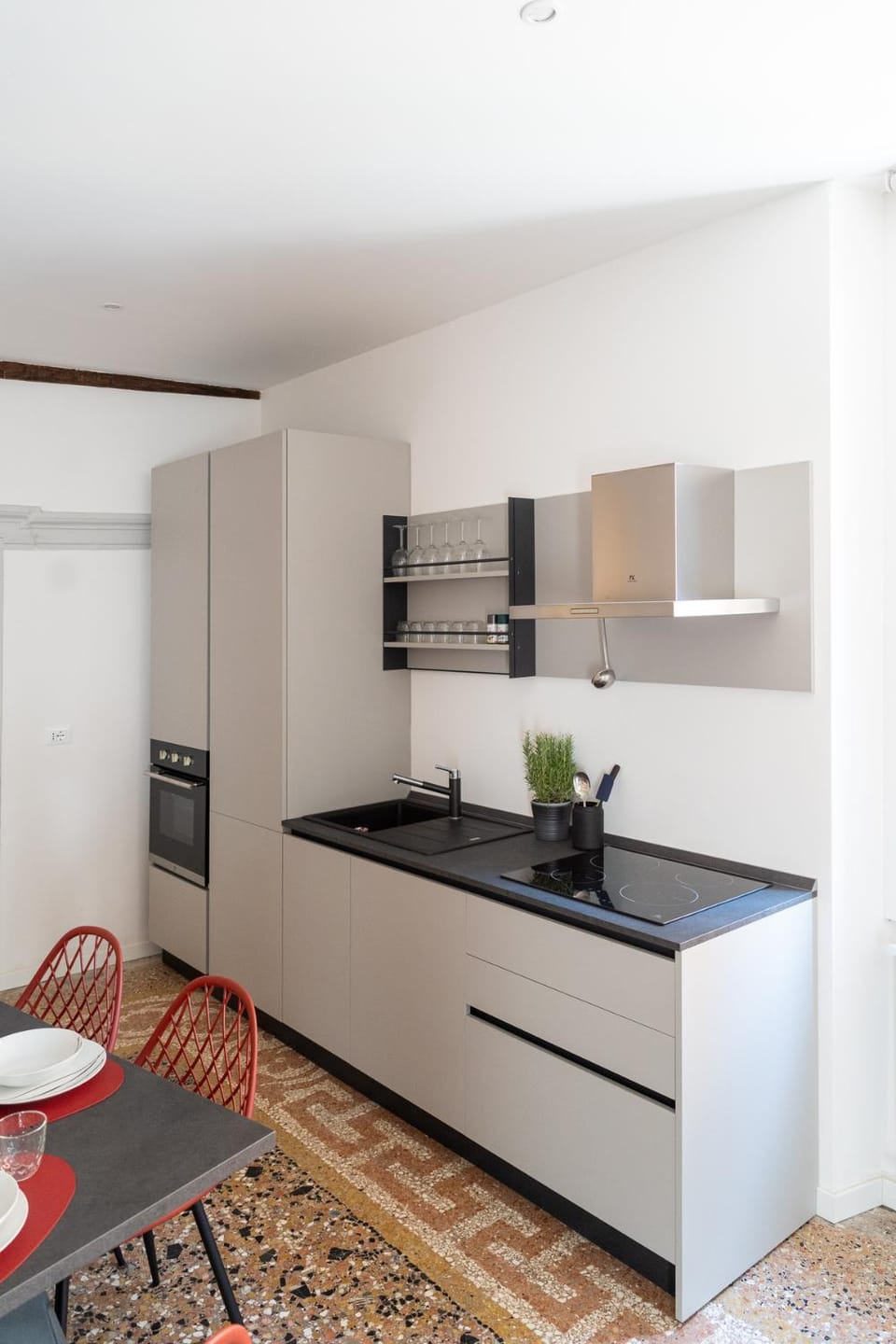 Dining area, Dinner, Dinner, dishwasher, pet friendly, pet friendly, stove, stove, kitchen, kitchen