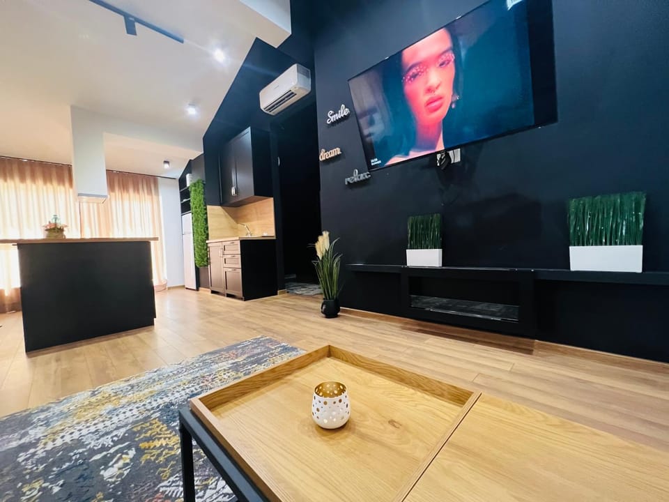 Communal lounge/ TV room, TV and multimedia, Evening entertainment