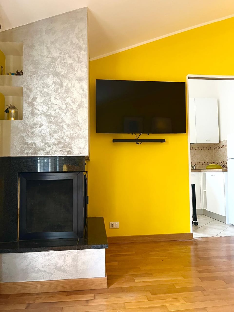 Communal lounge/ TV room, TV and multimedia, flat iron