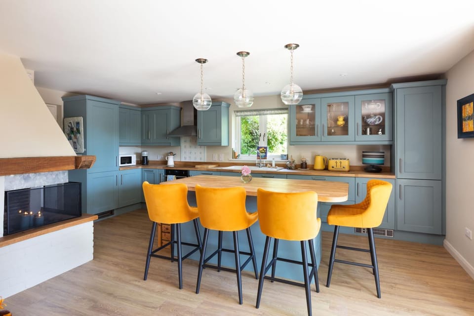 Nest Lodge by The Butler Collection House in Horsham District