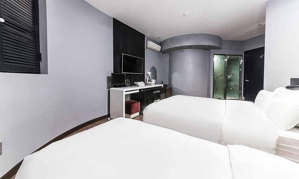 Paju Picasso Motel in Gyeonggi-do
