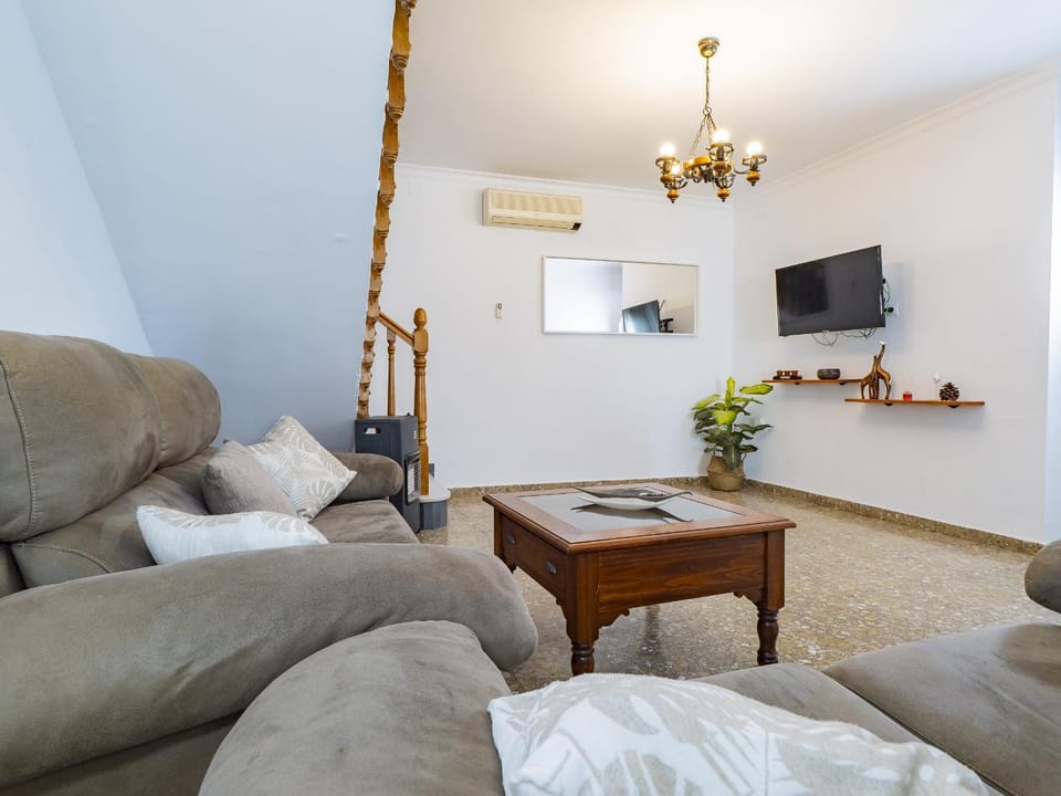 Communal lounge/ TV room, Living room