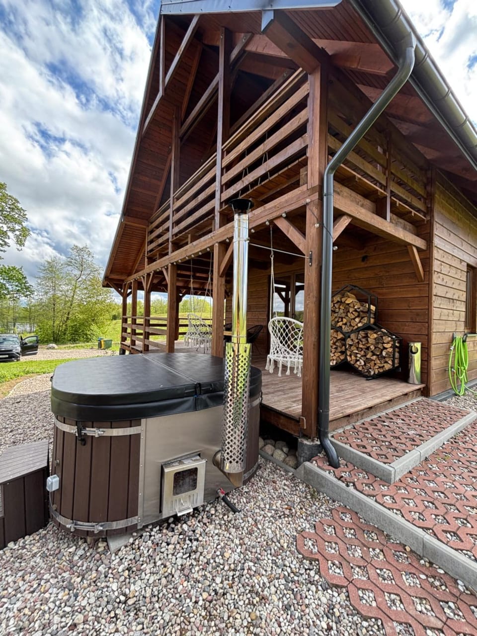 Chatka nad Jeziorem Czostków JustChill House in Poland