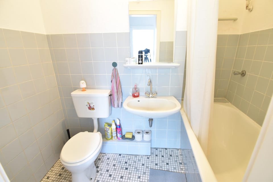 Toilet, Bathroom, Bath