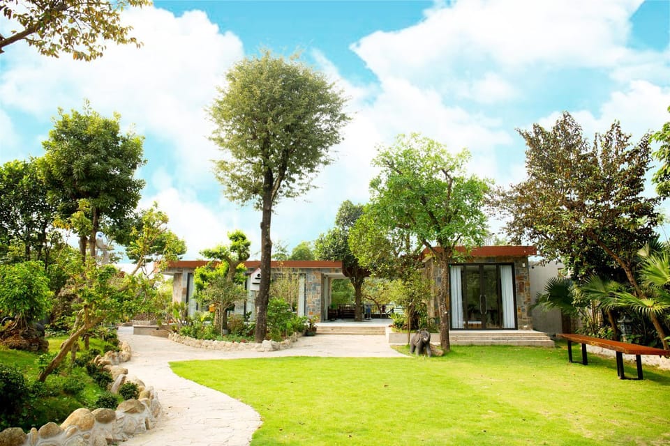 Property building, Natural landscape, Garden, Garden view