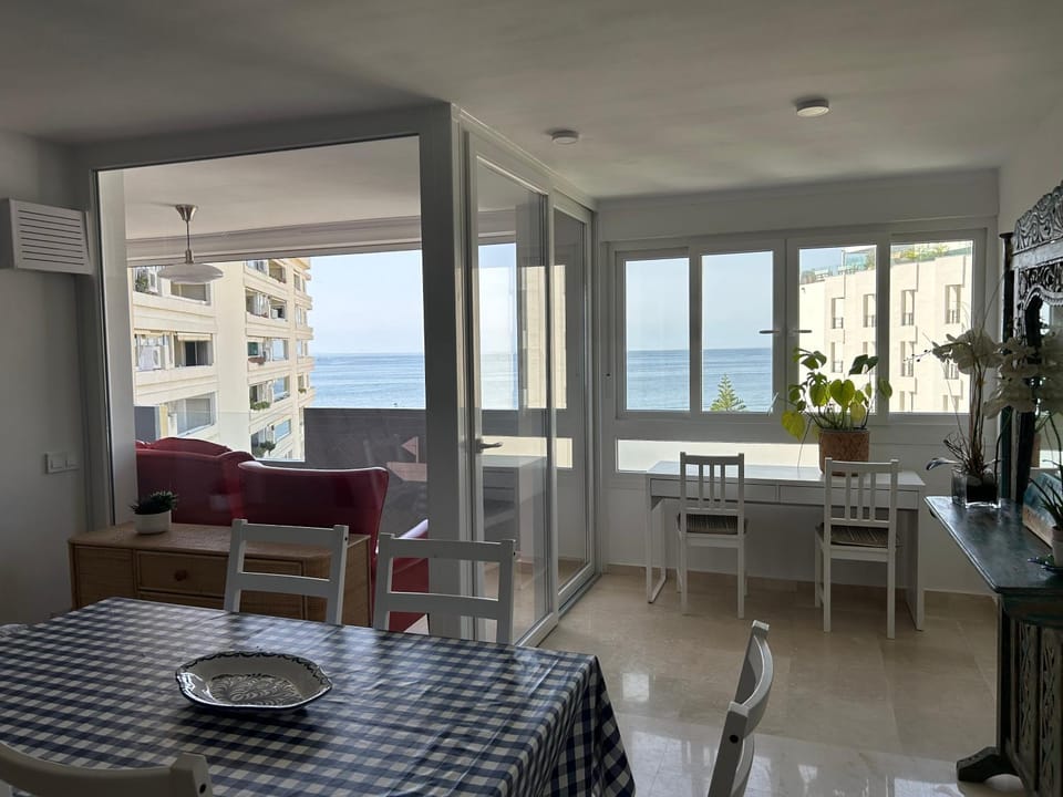 View (from property/room), Balcony/Terrace, Living room, Dining area, Sea view