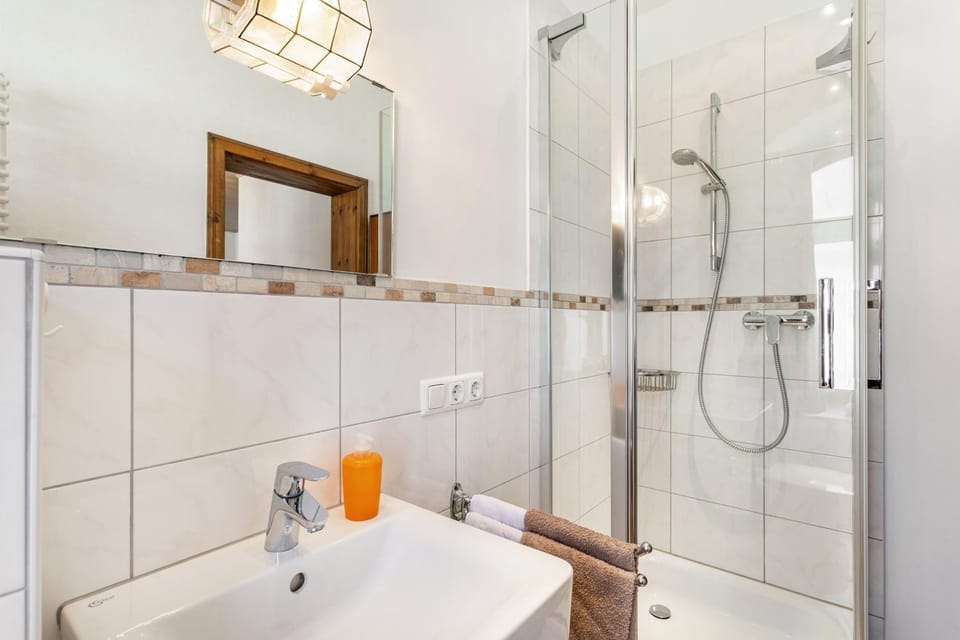 Bathroom, Living room