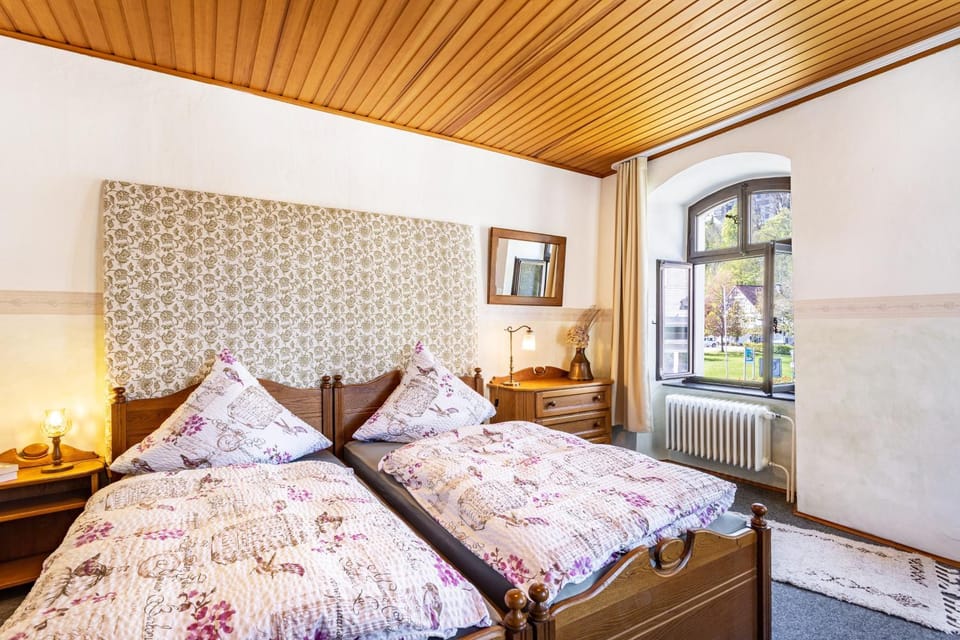 Living room, Bedroom