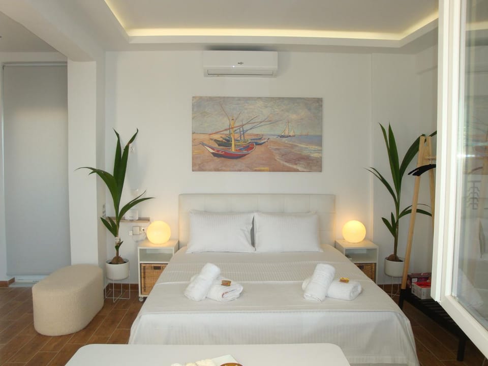 Bed, Photo of the whole room