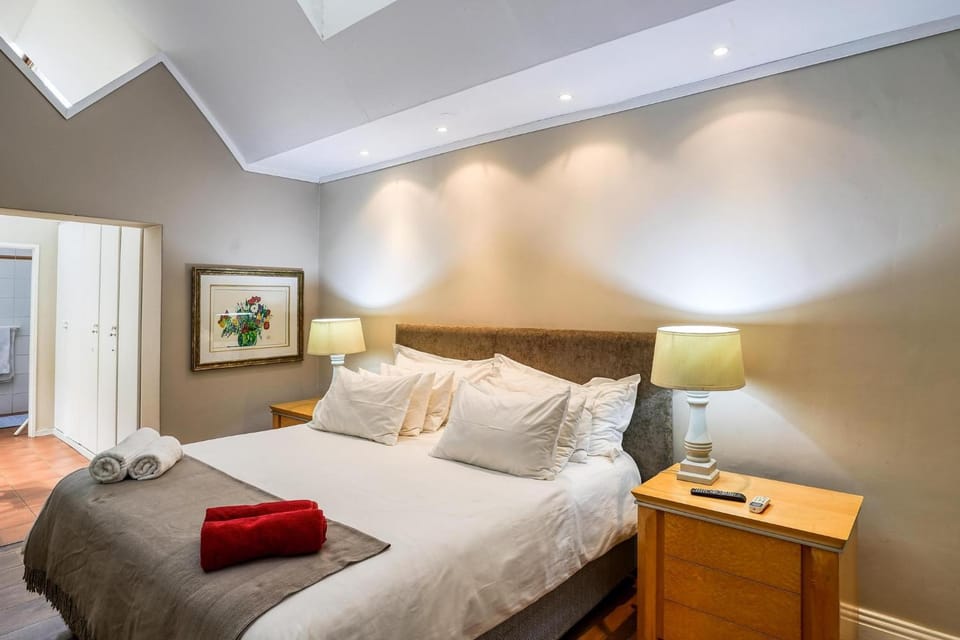 Villa Ray House in Sandton
