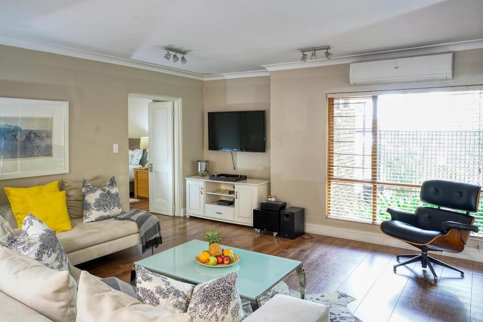 Villa Ray House in Sandton
