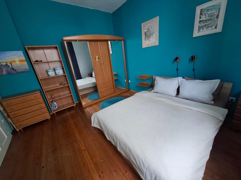 Bed, Bedroom, wardrobe