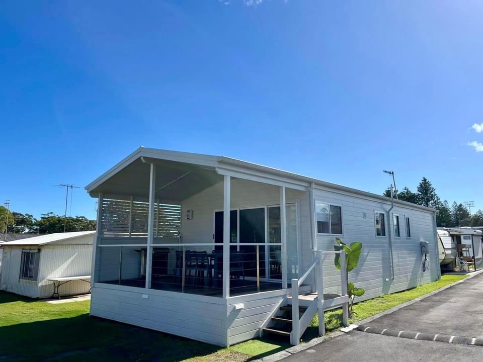 Shelly Beach Holiday Park Campground/ 
RV Resort in Central Coast