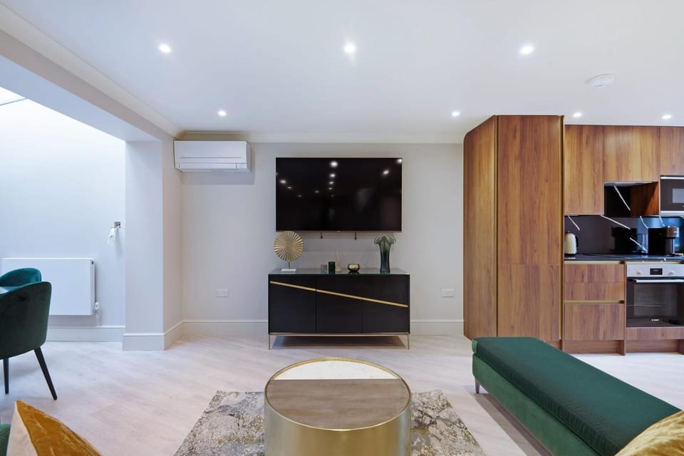 Marble Arch Suite 7 Apartment in City of Westminster