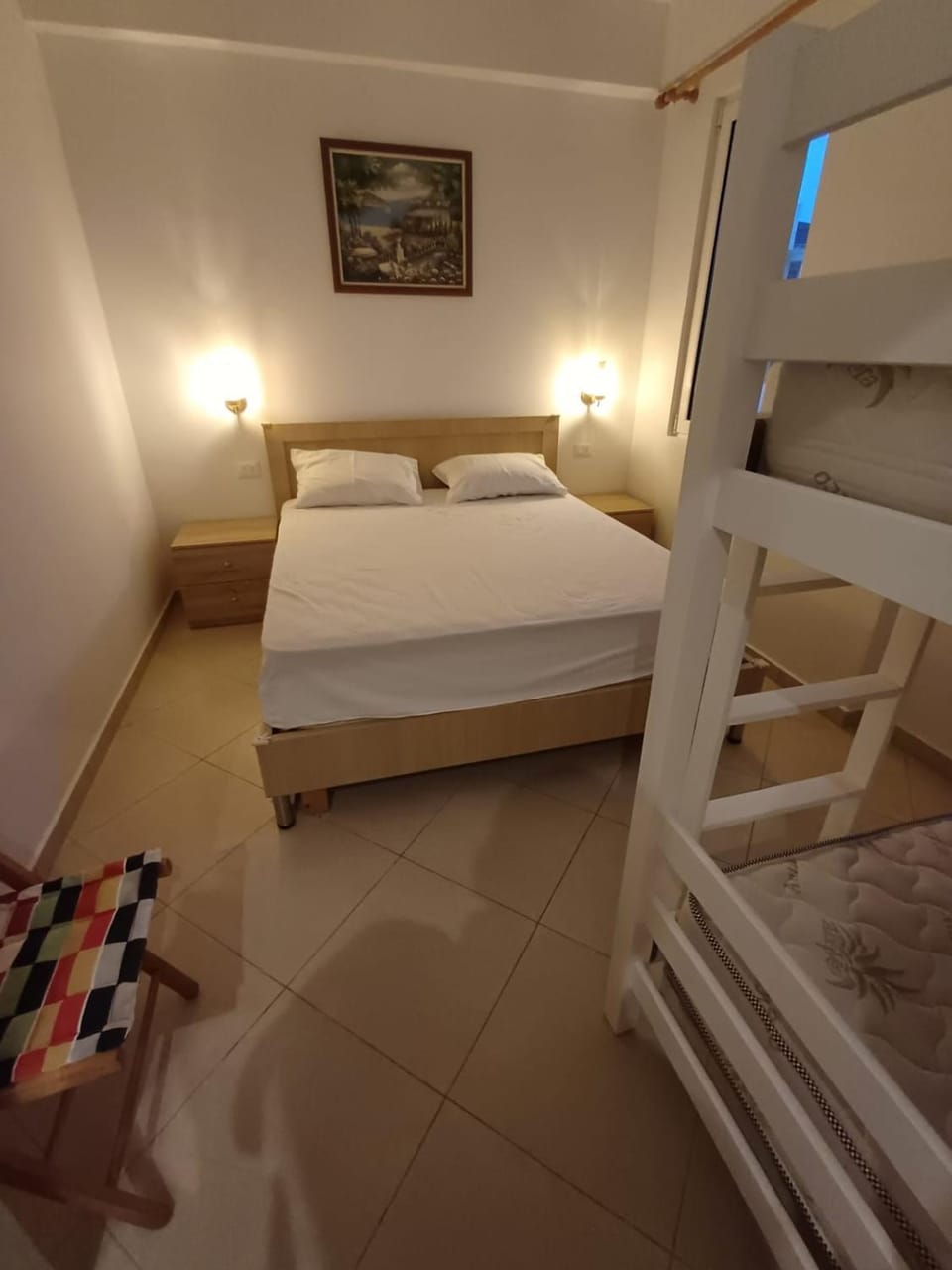 Bedroom, bunk bed