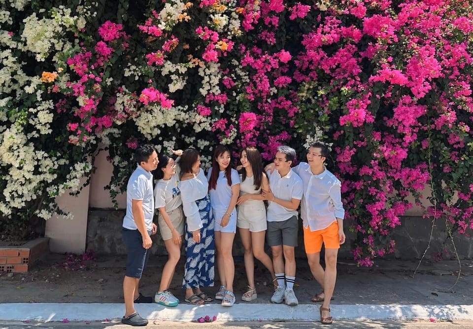 Garden view, group of guests
