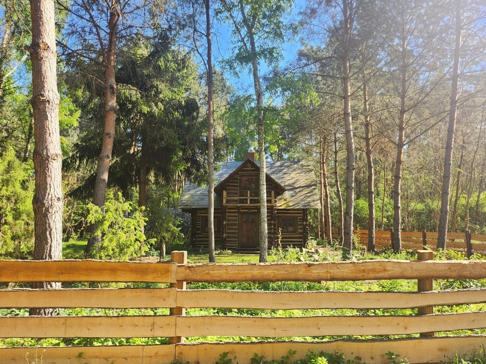 Dzwonkarnia Wyjątkowy domek w lesie House in Poland