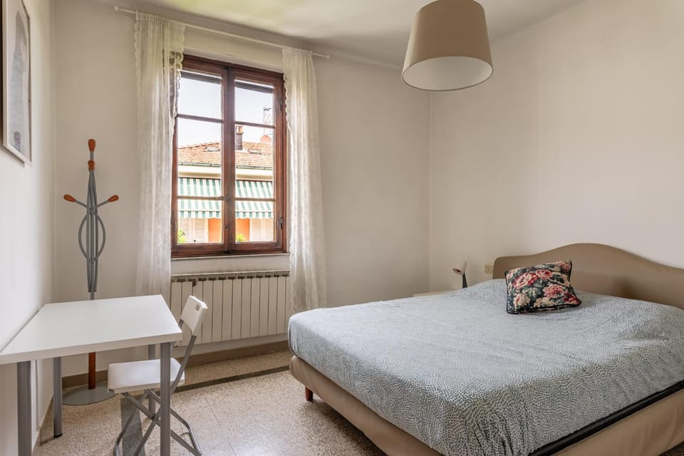 Bed, Photo of the whole room, Bedroom, internet