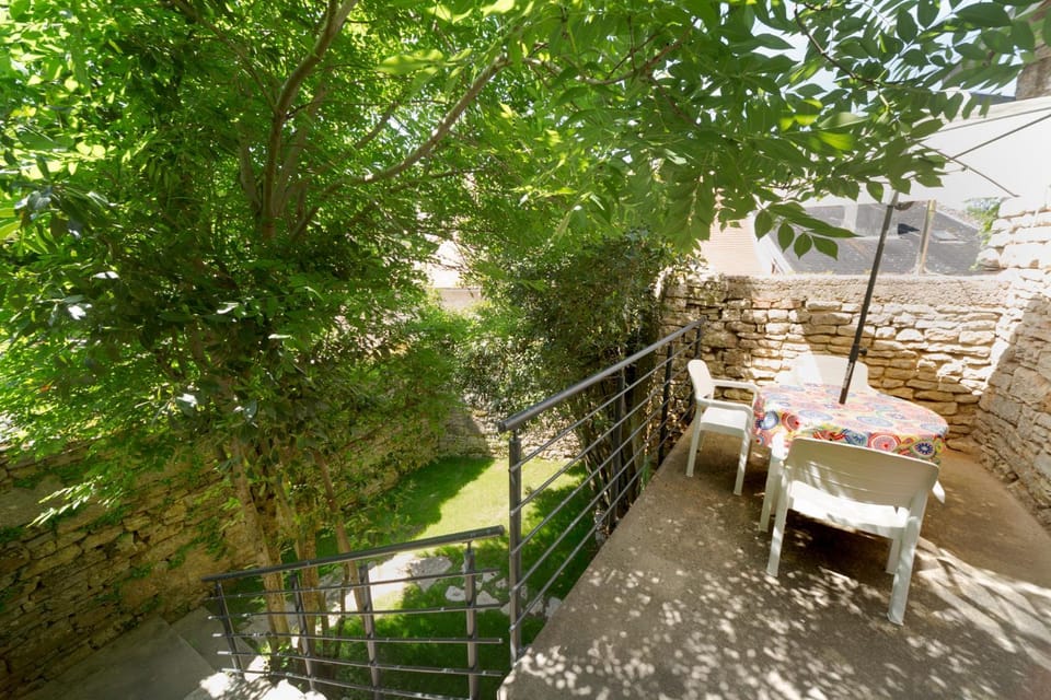 Patio, Day, Garden, Garden view
