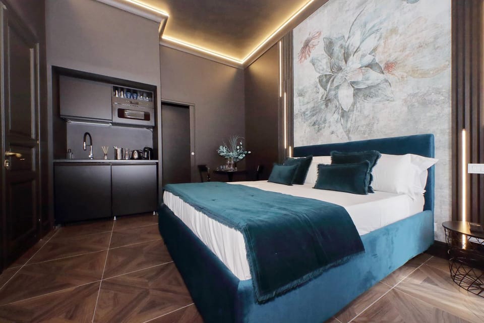 Bed, Kitchen or kitchenette, Photo of the whole room, Bedroom