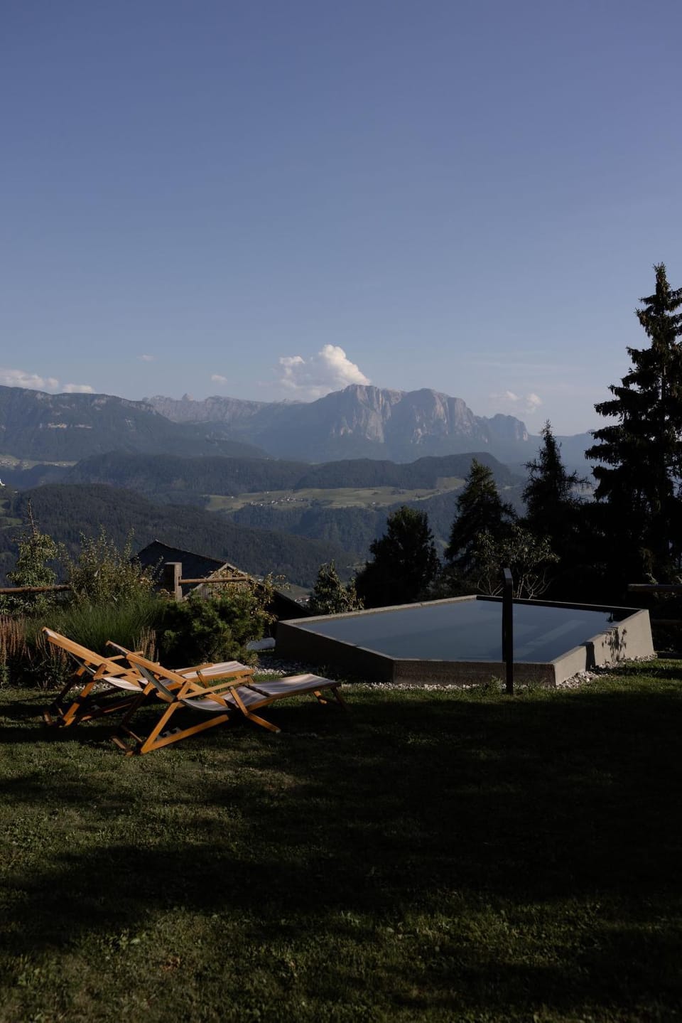 Natural landscape, Mountain view, Pool view, Pool view, Swimming pool, Swimming pool, sunbed