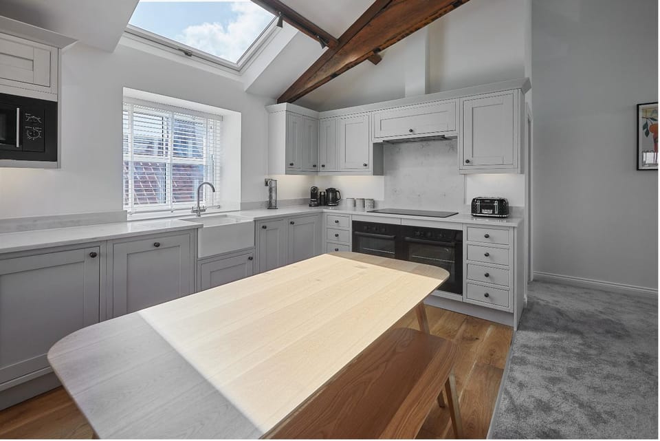 Kitchen or kitchenette, minibar, pet friendly, stove
