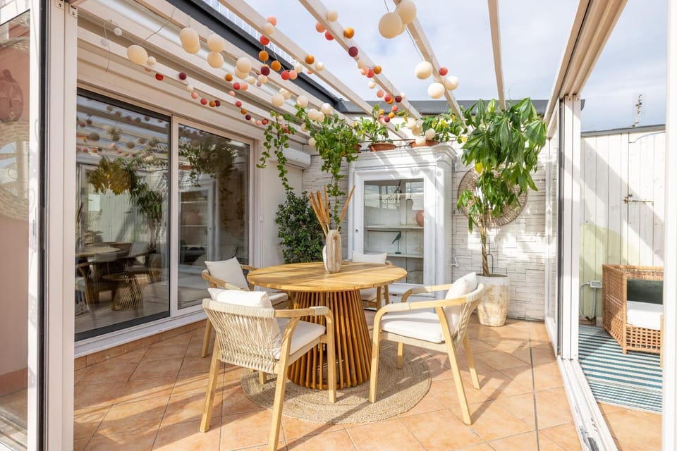 Balcony/Terrace, Dining area