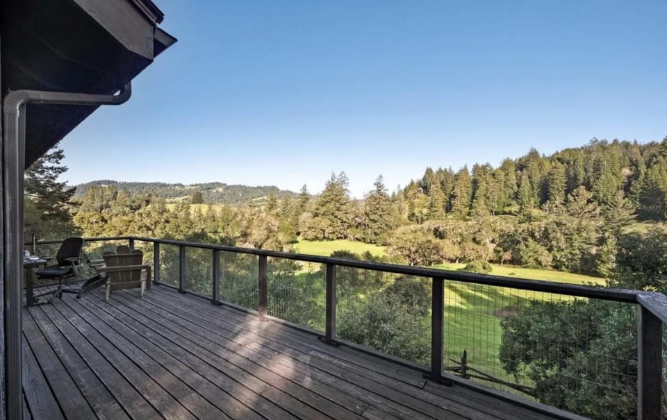 The Land - Retreat Center In Beautiful Nature - Bay Area Northern California Nature lodge in Mendocino County