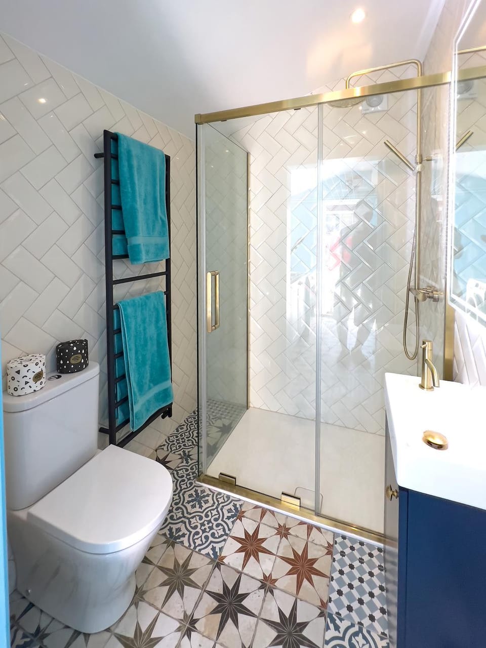 Shower, Toilet, Bathroom