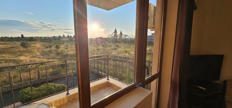 Day, Natural landscape, View (from property/room), Balcony/Terrace