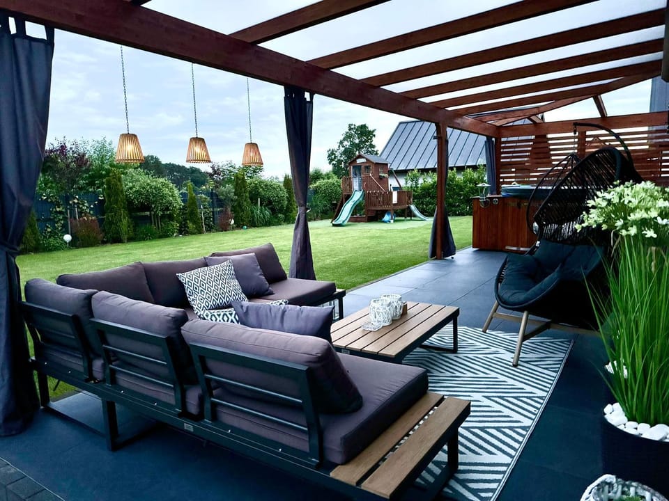 Całoroczny Domek Hampton Lubniewice, jezioro, jacuzzi Villa in Poland