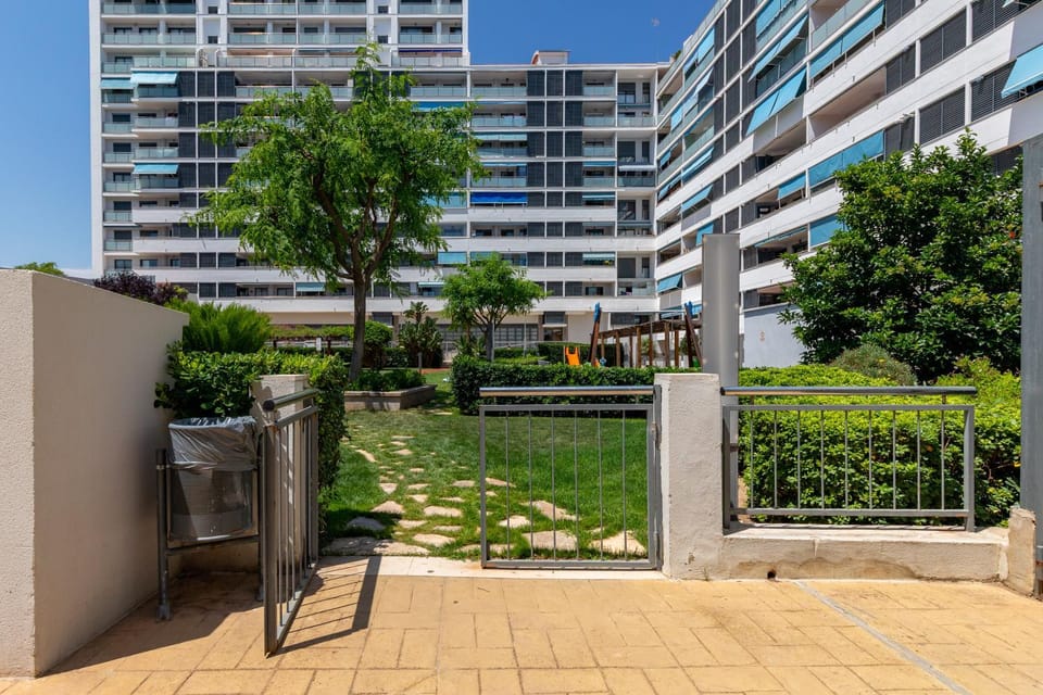 Property building, Garden, Garden view