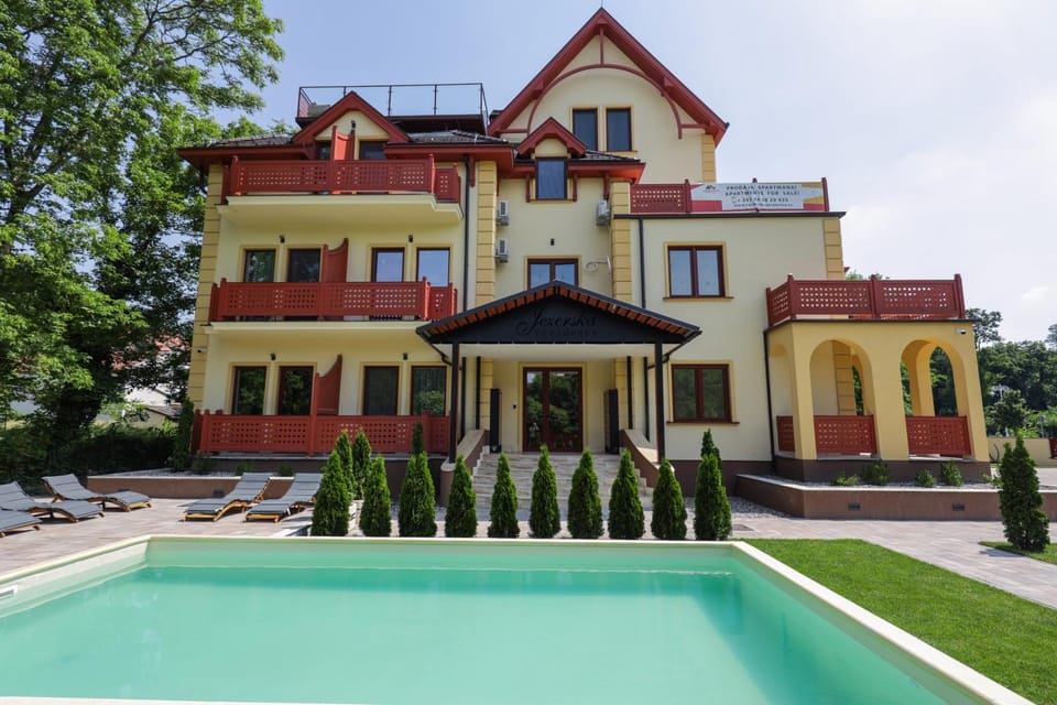 Property building, Swimming pool