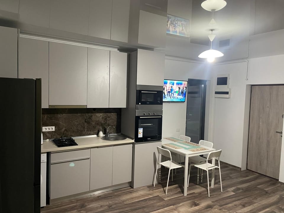 TV and multimedia, Kitchen or kitchenette, Dining area