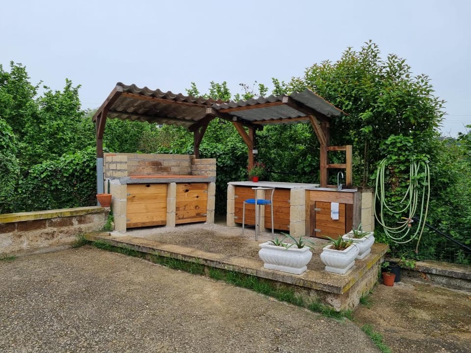 BBQ facilities, BBQ facilities, Garden, Garden view