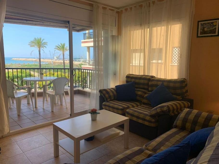 Apartamento Primera Línea de Playa Port-Segur Apartment in Baix Penedès