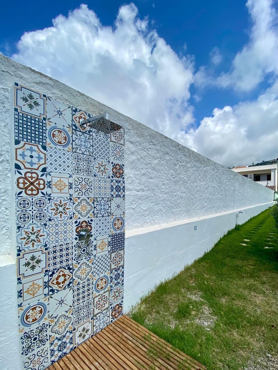Shower, Property building