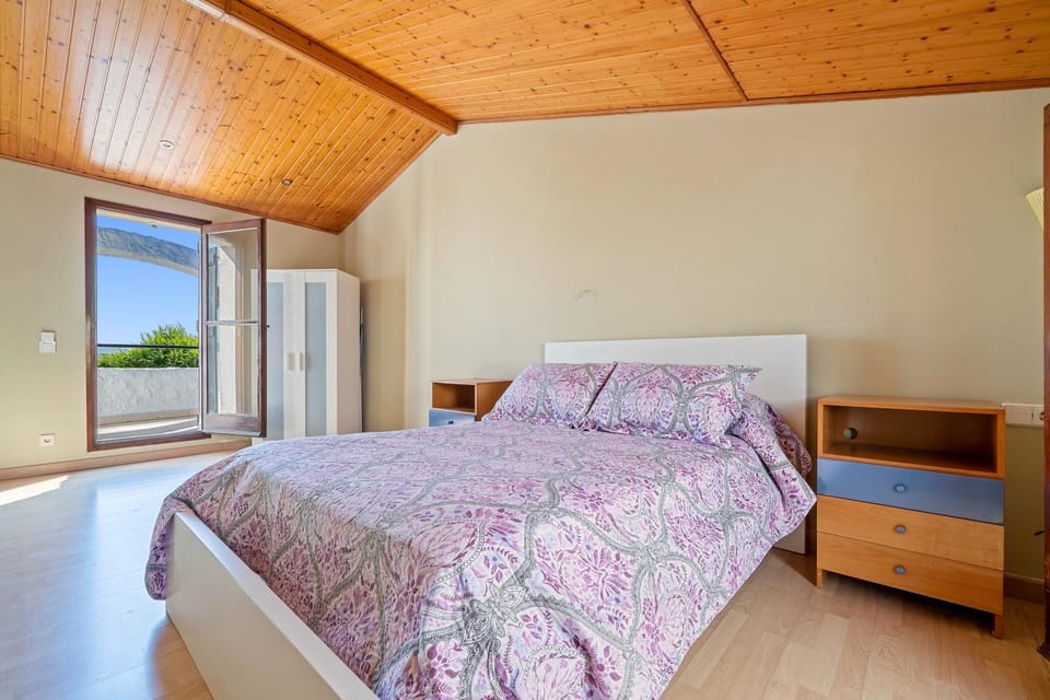 Property building, Living room, Bedroom
