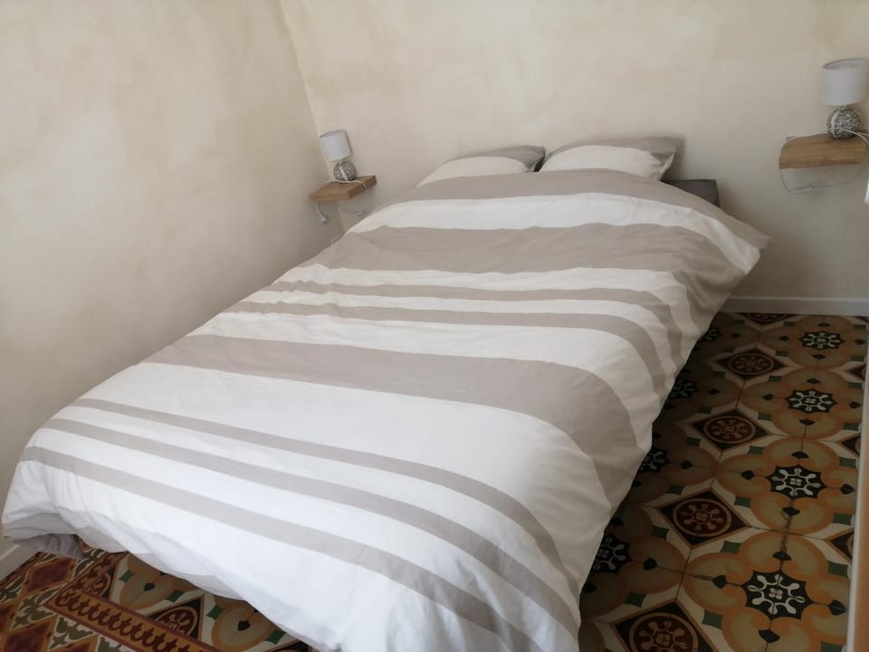 Loré Appartement Climatisé avec terrasse Apartment in Occitanie