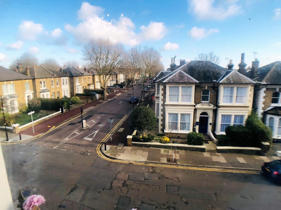 Neighbourhood, Bedroom, City view, Street view