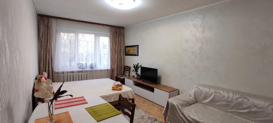 Двухкомнатная квартира на Арбате Apartment in Almaty