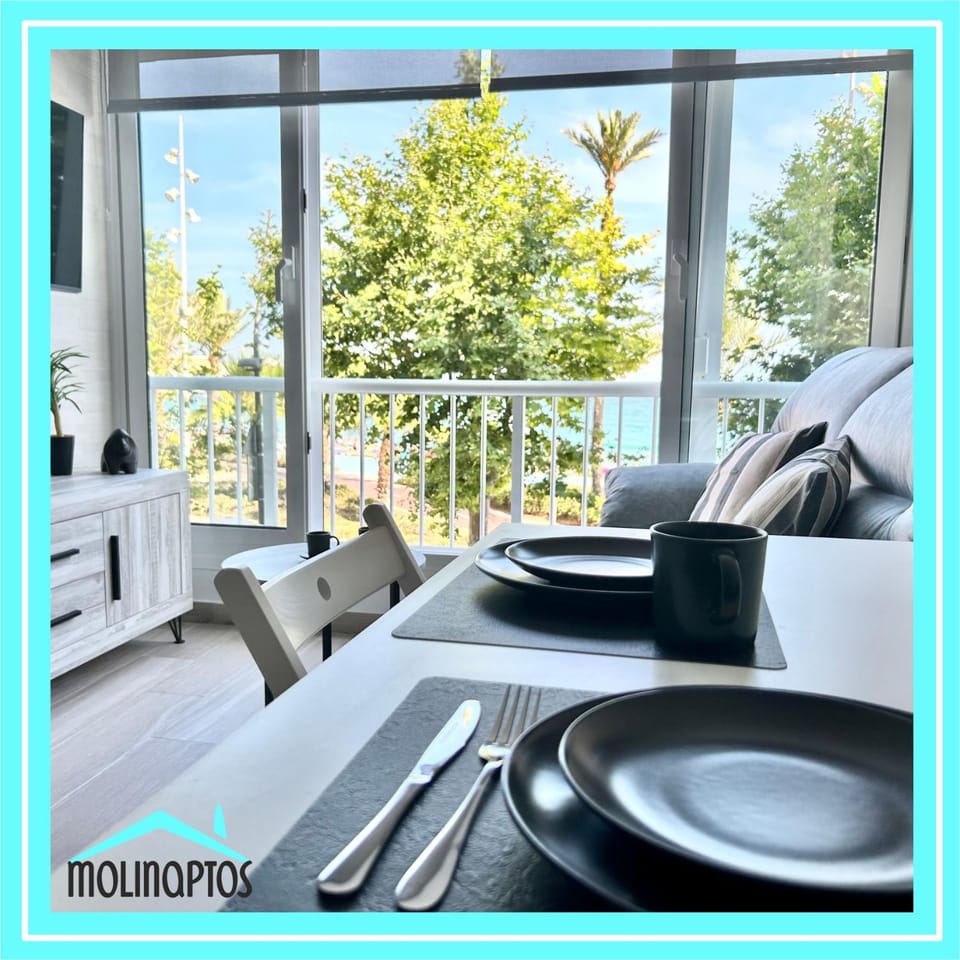 Day, View (from property/room), Dining area
