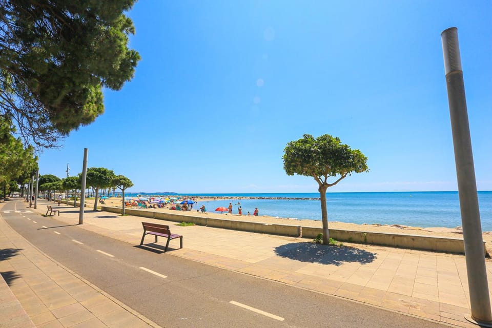 LITORAL COSTA DORADA - MIRAMAR Only families Apartment in Cambrils
